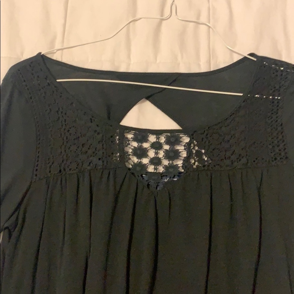 Top - Picture 2 of 3